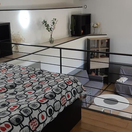 Appartement Petit Loft Face Riviere à Collobrières Extérieur photo